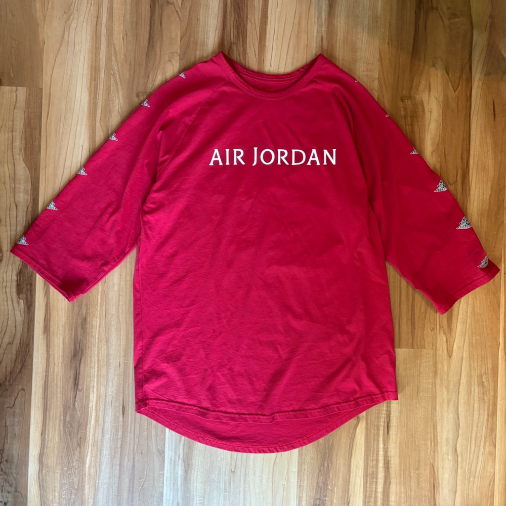 Air Jordan Red 3/4 Sleeve Shirt Medium